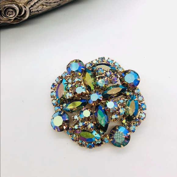 Vintage aurora borealis rhinestone Crystal brooch  💎 - Picture 7 of 15